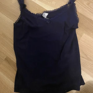 Blått linne  - Gulligt linne från H&M