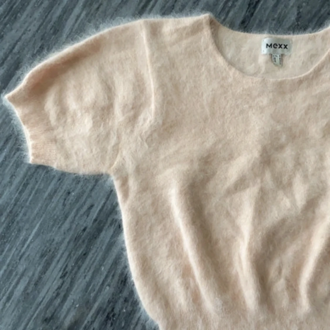 Stickad tshirt  - 90