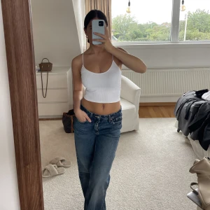 Vit topp från Zara - Vit topp med tunna band 💖