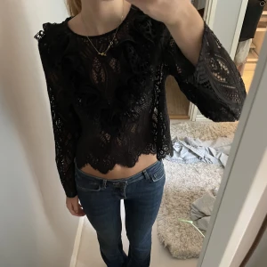 Storlek xs - Snygg topp från zara i storlek xs, aldrig använd