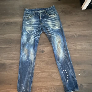 Dsquared2 jeans - Storlek 46. Passar S. Bra skick