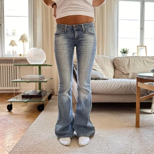  Low waist jeans  - säljer dessa super snygga låg midjade jeans💖💖