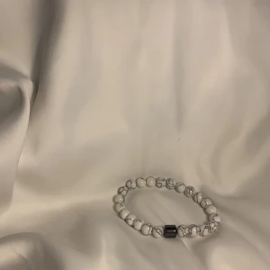 Armband  - Snyggt armband.  Köp för 99kr/st Eller 2 för 149kr