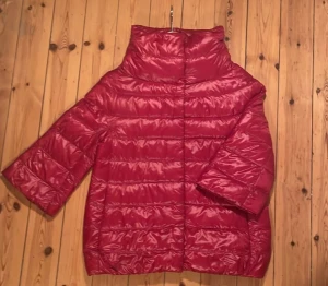 Populära Herno jacka - Skitsnygg herno jacka i storlek S❤️ kom privat för fler bilder