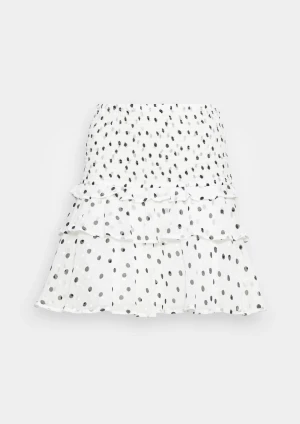 Kjol - Säljer denna prickiga kjolen från Lindex perfekt till våren och sommaren! Endast testad ❤️🙏