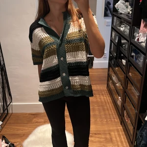 Zara stickad tröja  - Helt oanvänd stickad tröja från Zara