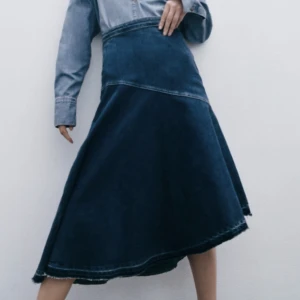 Jeans kjol från Zara - Jeans kjol i storlek M Fåtal användning 🤍