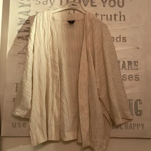 Kofta  - Blus/ kofta från Lindex 