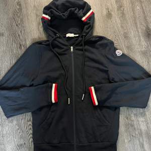 Helt ny skick moncler hoodie! Top tier R3P 1:1