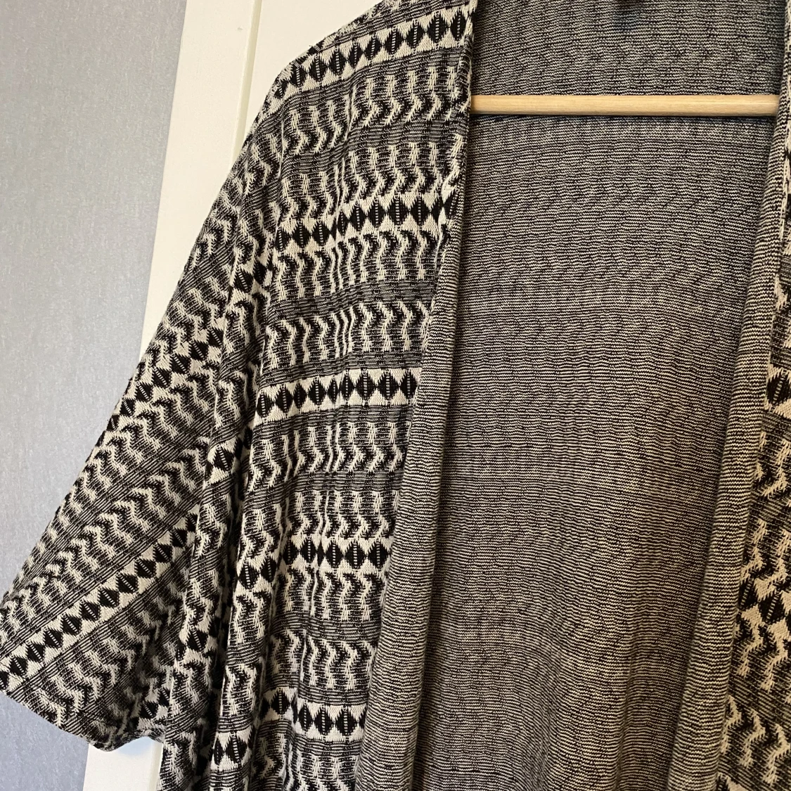 Mönstrad kofta - 90