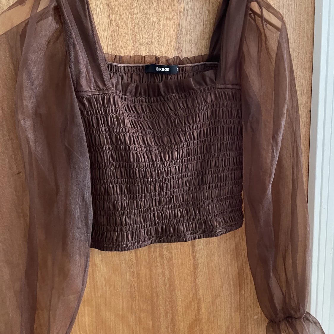 Brunn super fin topp