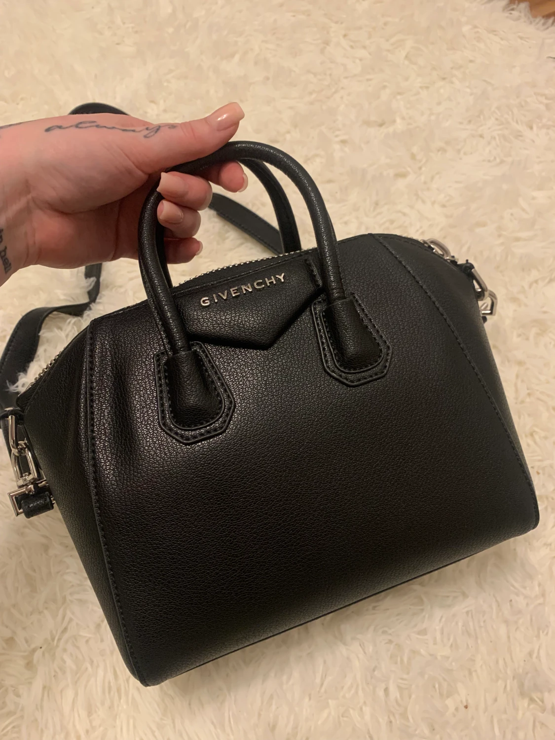 Väska Givenchy Antigona