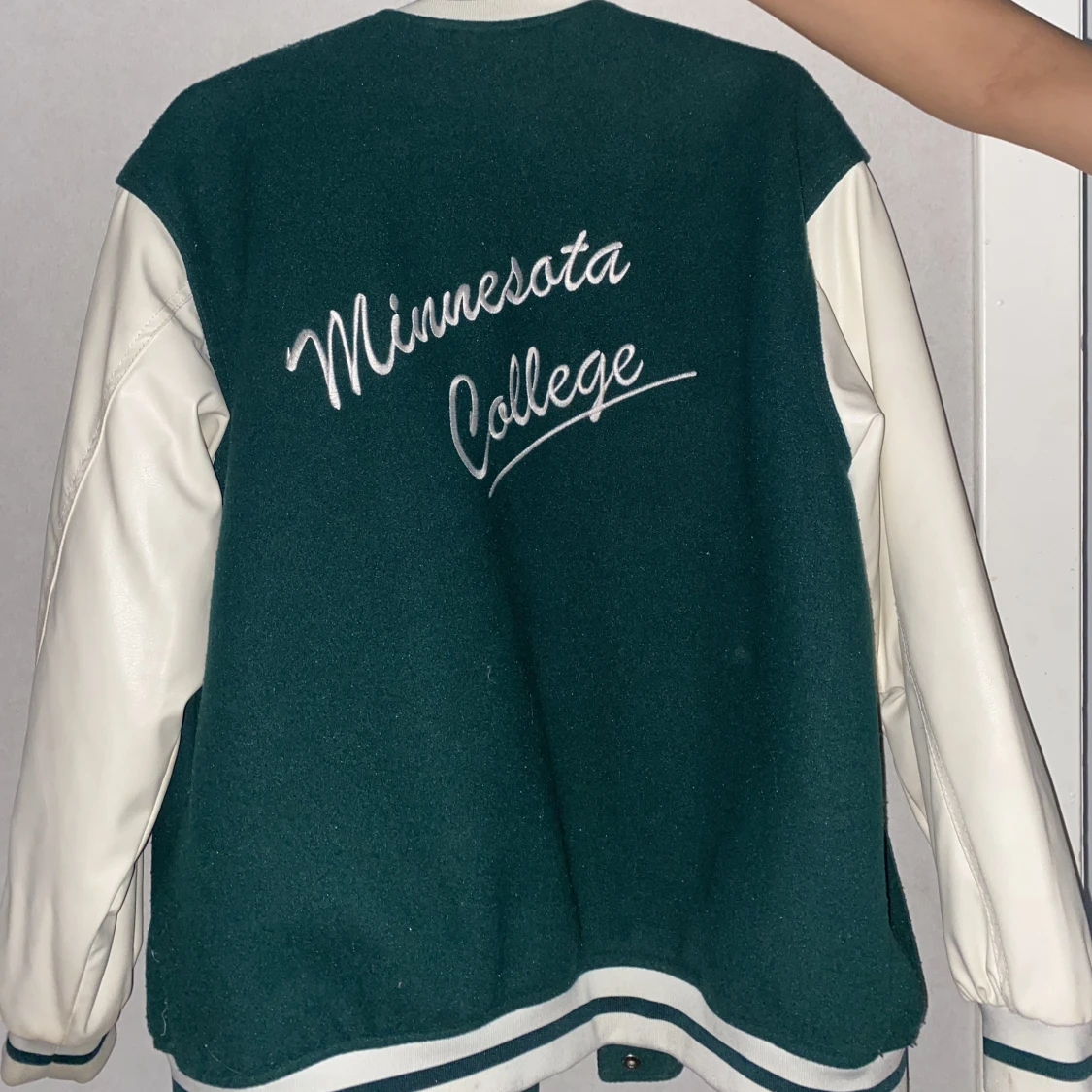 collegejacka från Hm - 90