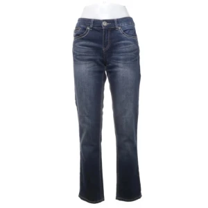 Jeans  - Mörkblå jätte bra. Köpte precis från sellpy men passa inte så säljs ba därför