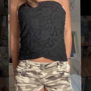 Spets bandeu  - Skit fin spets bandeu topp i storlek L men passar mig med S/M🖤🖤