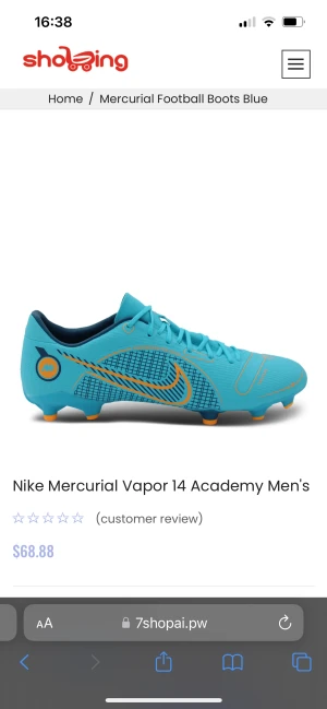 nike fotbollskor - Säljs då det inte spelas fotboll i huset längre. str. 40, passar bra 39/40. Pris kan diskuteras vid snabb affär