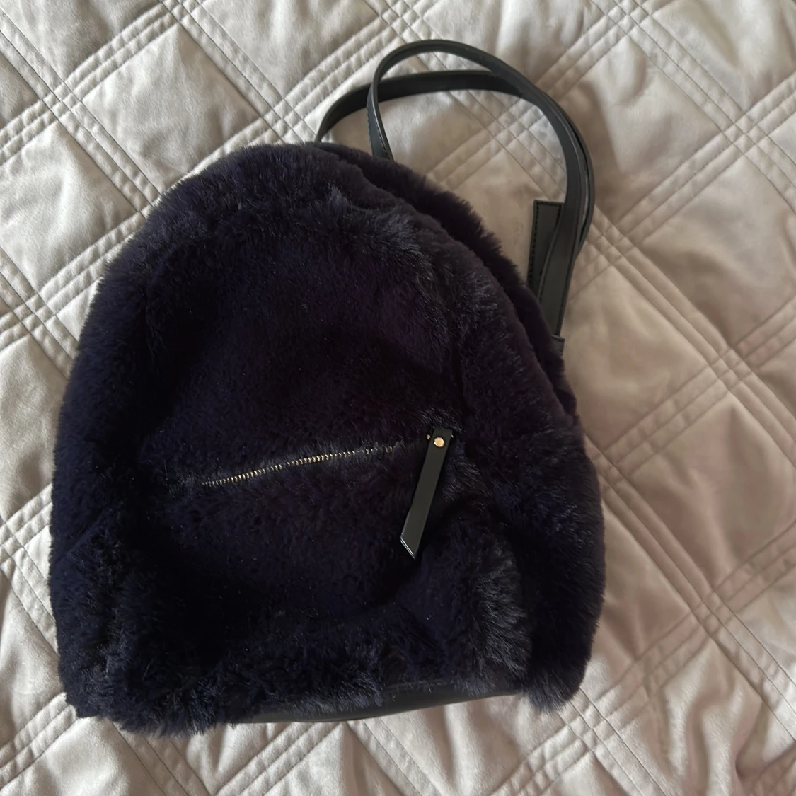 Fluffig ryggsäck - 91