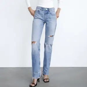 Snygga zara jeans som tyvärr är för stora för mig, dom är i jätte bra skick😁 