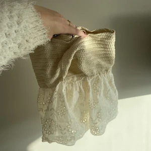 Zara topp - Topp i xs från zara. Använd 1 gång. Passar även s.