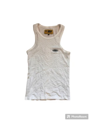 Corteiz linne - Självklart äkta, kan försöka leta upp kvitto. Tvättad 1-2 gånger. Så skicket är 8.5/10 skulle jag säga. 