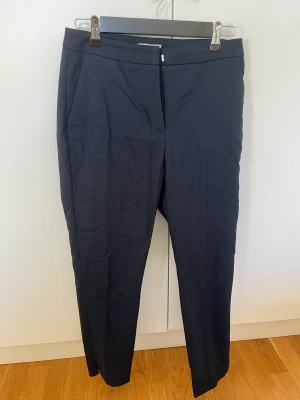 Kostymbyxor  - Snygga kostymbyxor i mycket fint skick! Passar till allt! 