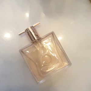 Lancome Idôle edp 25ml  - Säljer min Idole EDp 25ml.   Sparsamt använd. 