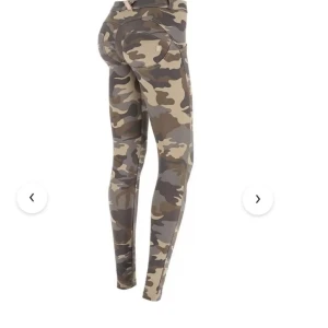 Nya snygga Freddy Wr.UP Camouflage Byxor St 38 - Märke: Freddy WR UP Storlek: 38 Skick :Nya!  Nypris : 1299kr 