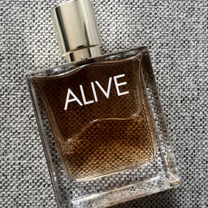 Hugo Boss Alive - Parfym från Hugo Boss - Alive Edp 50ml - Full, endast testad. 200kr fast pris + frakt. 