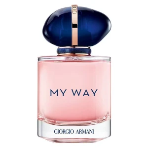 Parfym, My Way  - Hej, säljer My way parfym, Giorgio Armani 30ML. Den är oanvänd, den var inte passande för mig. Hör gärna av vid frågor eller om du är intresserad av att köpa💕💕kan ses om du bor i närheten annars blir det via PostNord