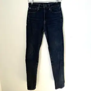 Ralph lauren jeans i storlek 28/28. I nyskick! 