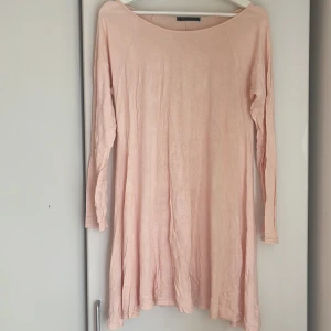 Qed London tröja  - Storlek m/L 