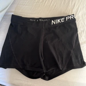 Nike pros - Strl S