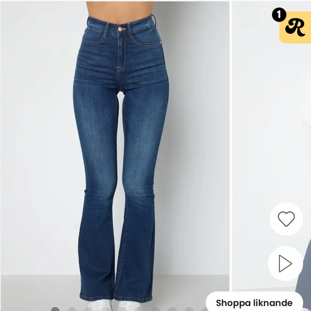 aldrig använda där av ingen bild på, säljer pga var för långa. Jeans & Byxor.