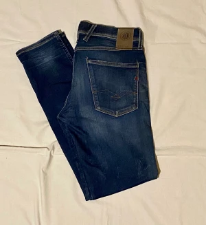 Replay anbass hyperflex - Replay anbass hyperflex jeans. Bra skick. Strl 31/32