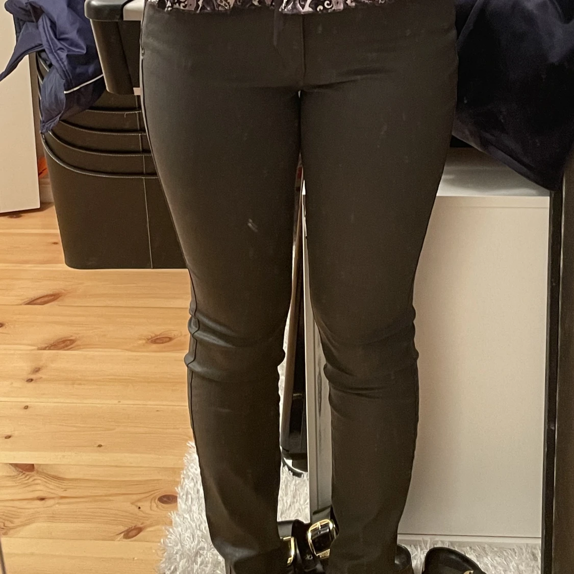 Lackbyxor från Massimo Dutti storlek 40 - 90