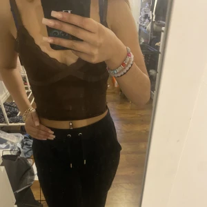 Toppar  - Säljer även dessa två toppar som ett par vilket gör att det kostar 30kr💓