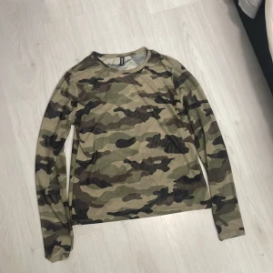  kamouflagetröja  - Genomskinlig kamouflagetröja 