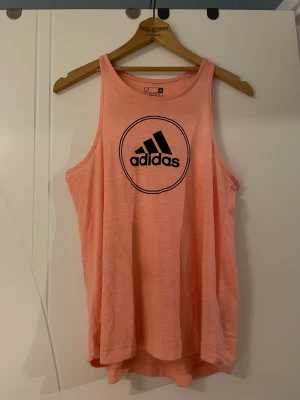 Linne - Rosa adidas linne 