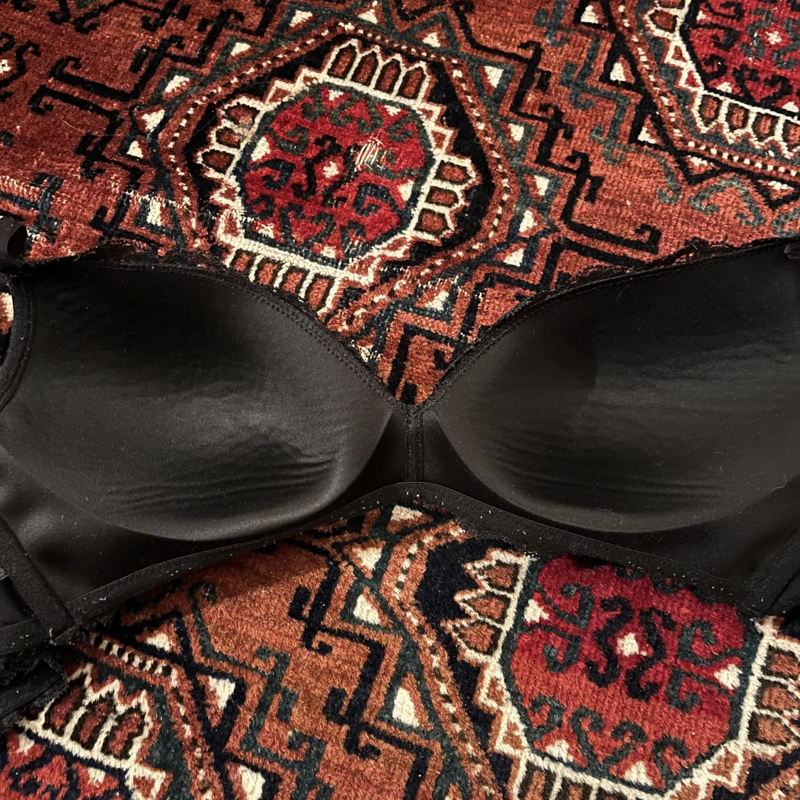 Svart spets-bh 75C  - 90