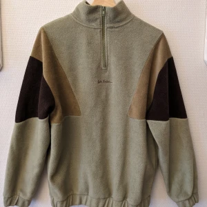 Grön Fleece - Fin och varm fleece. Märke "iets Frans Strl S/m