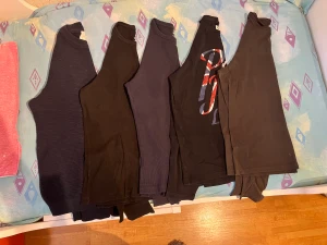 Tröjor långärmade  - Långärmade tröjor. Guess, Pepe jeans, HM