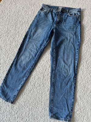 Gina Tricot jeans 