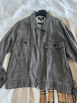 Stussy overshirt - snygg overshirt, bra skick. 