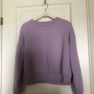 Ljuslila sweatshirt💜