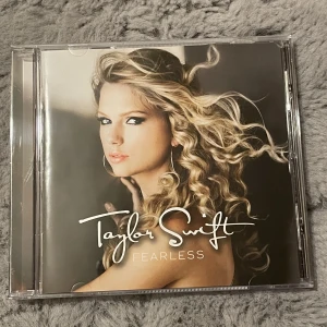Fearless cd - Helt ny, säljer då jag rensar i min samling 😊ny kostar 59kr