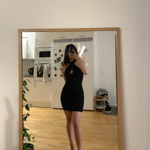  Klänning  - Jätte fin klänning som har endast provat på 