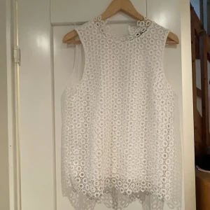 Söt topp🤍 - Sött topp/blus från stockh LM