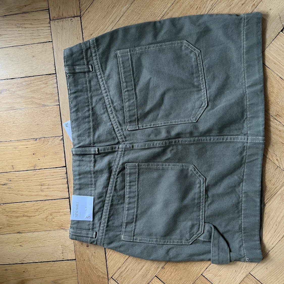 Green mini skirt MANGO - 90