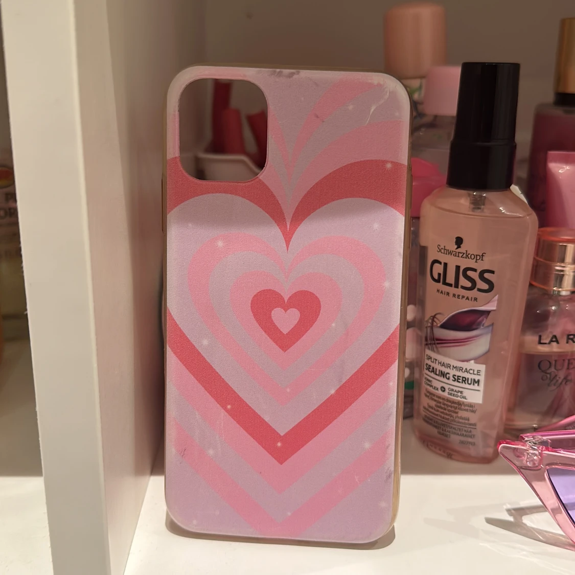 Gullig hjärtformad skal för salu!💞🩷