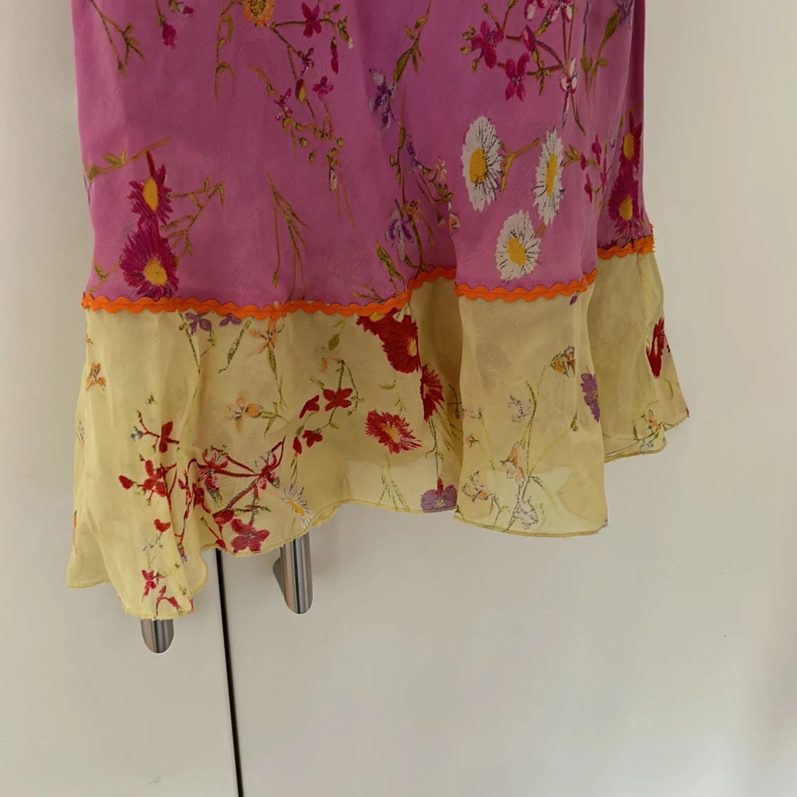 Blommig klänning - 90